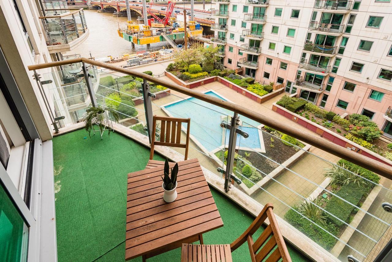לונדון Riverside 2-Bedroom Apartments מראה חיצוני תמונה