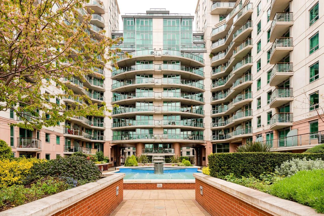 לונדון Riverside 2-Bedroom Apartments מראה חיצוני תמונה