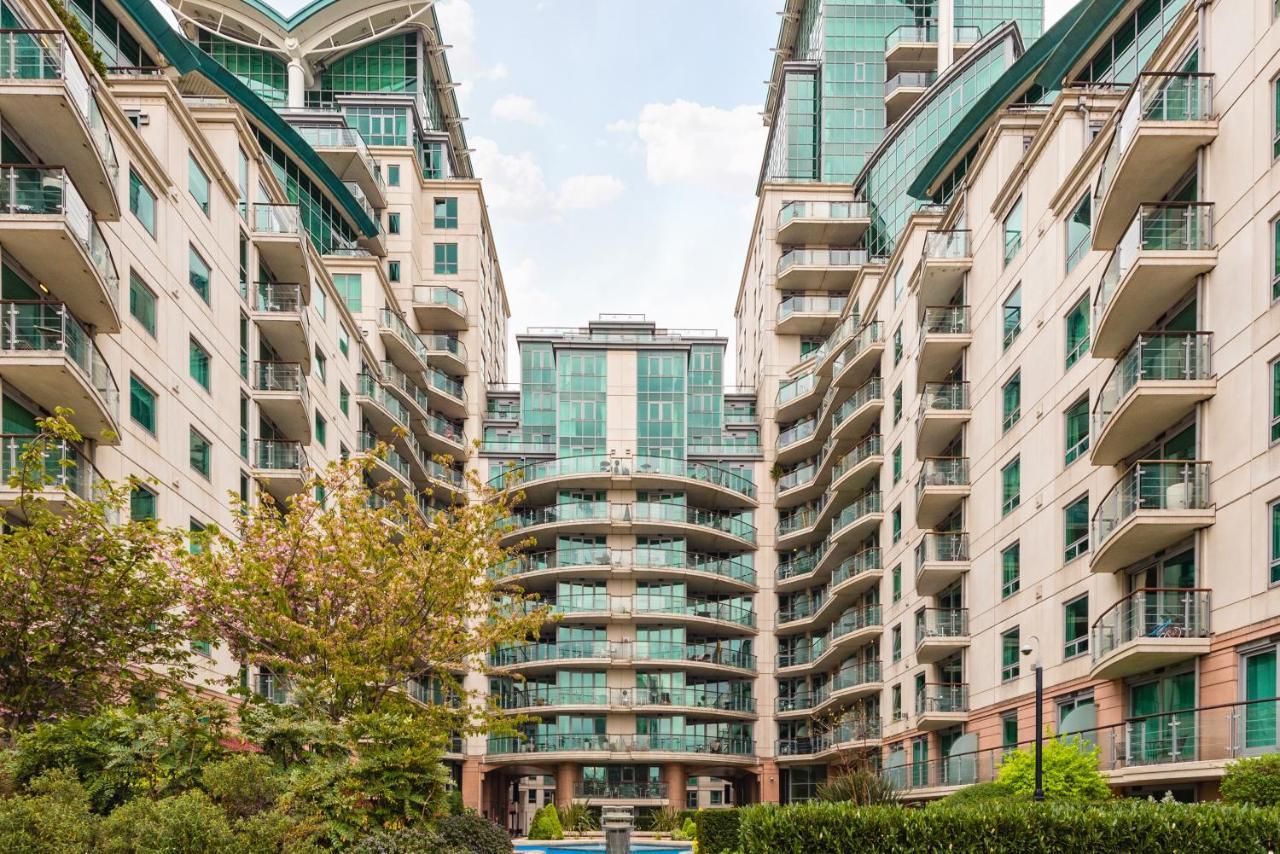 לונדון Riverside 2-Bedroom Apartments מראה חיצוני תמונה